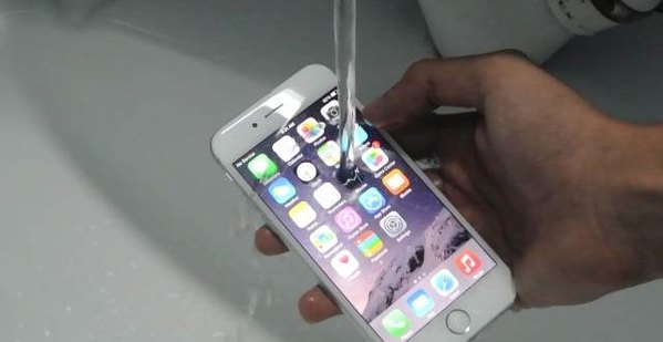 iPhone 6S água - GeekTecno